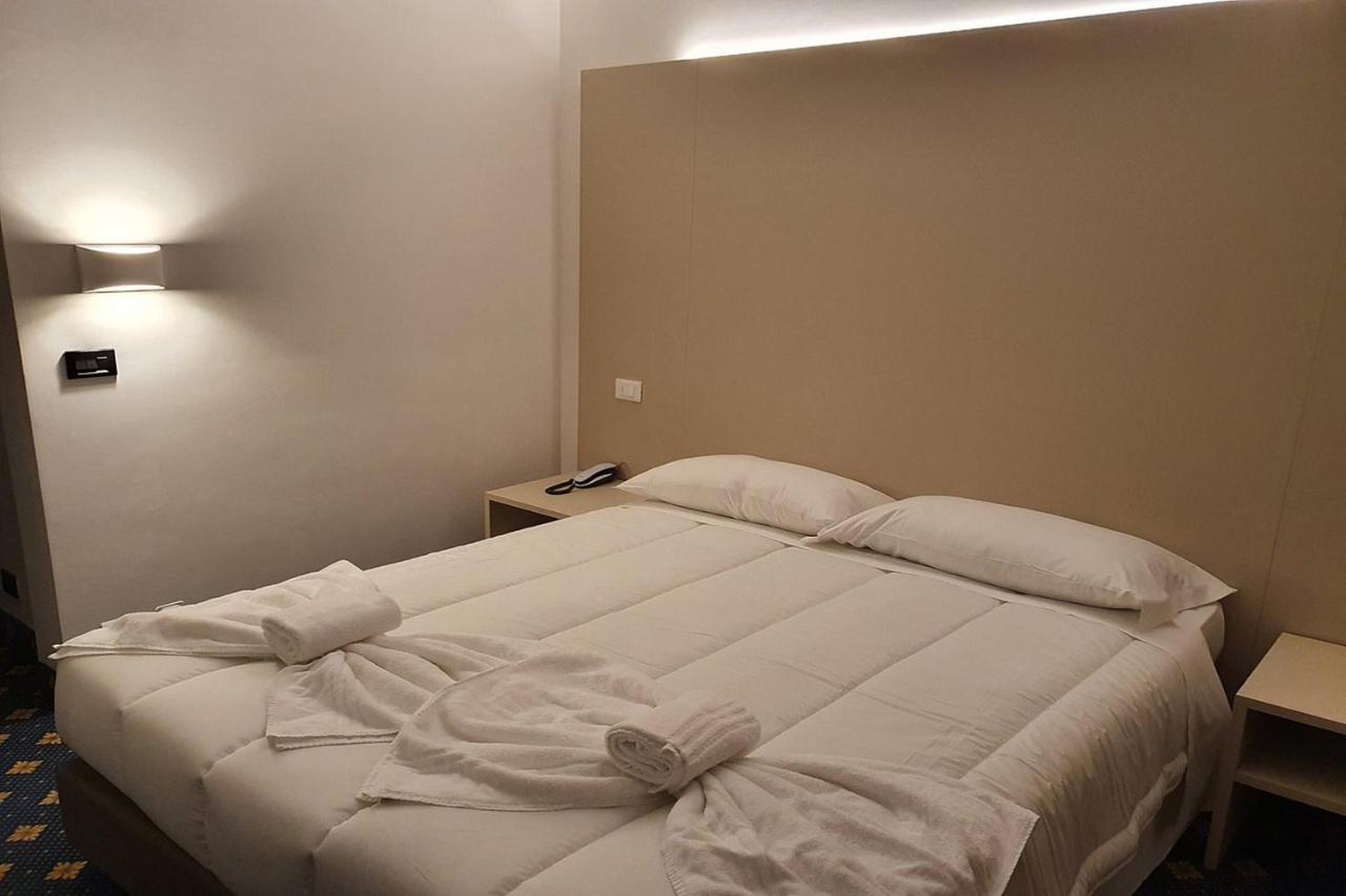 Hotel Azzano Decimo Exteriér fotografie